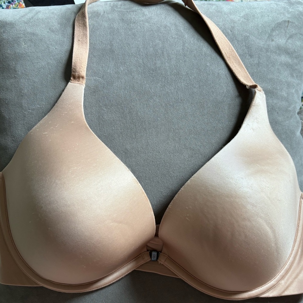Victoria’s Secret plunge, push-up halter bra